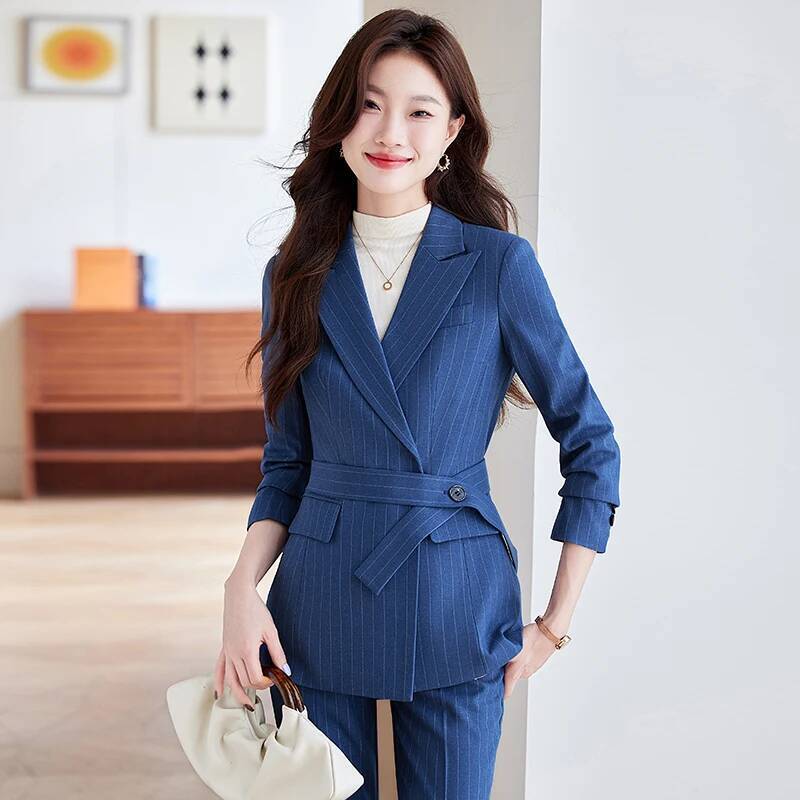 Women'S Formal Wear Pantsuits - Trajes de pantalón formales a rayas
