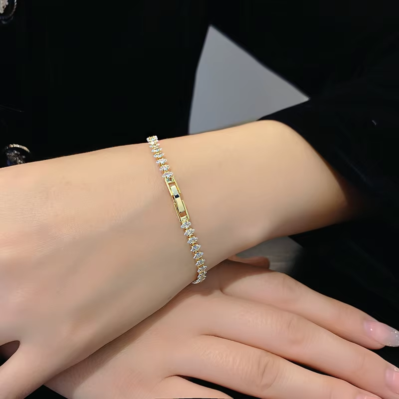 Pulsera Delicada de Oro con Ci - Women'S Formal Dinner Wear reseña y precio